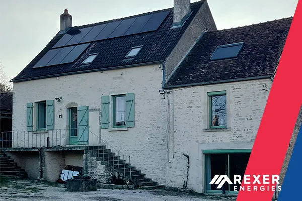 Installation photovoltaïque de 10 kwc chez Cédric. Une belle référence pour une belle pose signée Rexer Energies dans la petite commune française Millery (Côte d'Or). Merci pour votre confiance Cédric