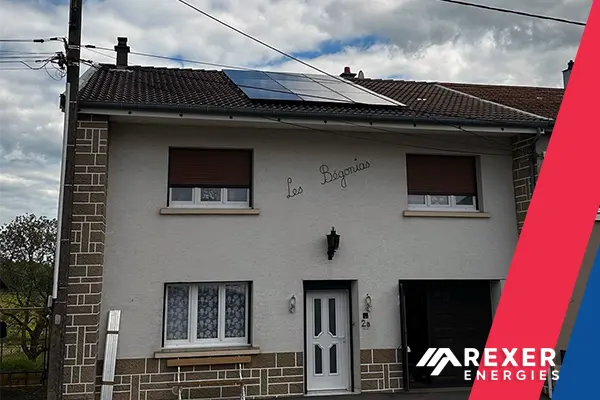 Photo de la nouvelle installation photovoltaïque de 9 panneaux dualsun pour une puissance nominale de 4,5 kwc à Viviers-sur-chiers. Bravo pour ce beau travail et un grand merci à Jean-Marc pour sa con