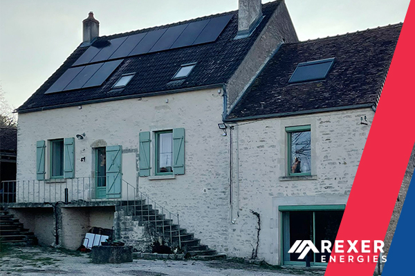 Installation photovoltaïque de 10 kwc chez Cédric. Une belle référence pour une belle pose signée Rexer Energies dans la petite commune française Millery (Côte d'Or). Merci pour votre confiance Cédric
