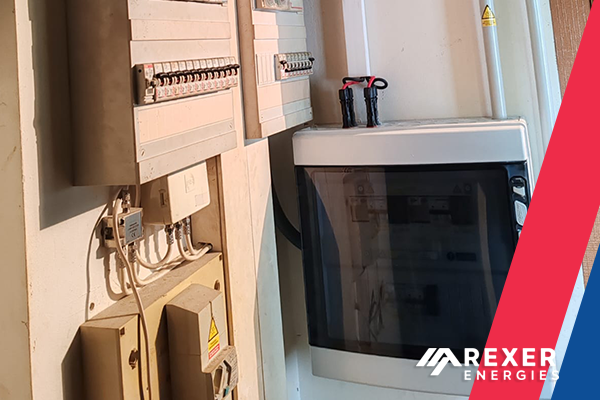Nous terminons ce mois de Septembre 2024 avec une petite installation photovoltaïque chez Christine dans le département d'Ouroux-sur-Saone. Merci pour votre confiance Christine. Une belle installation signée Rexer Energies