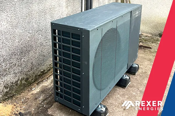Installation d'une pompe à chaleur air-eau De Dietrich