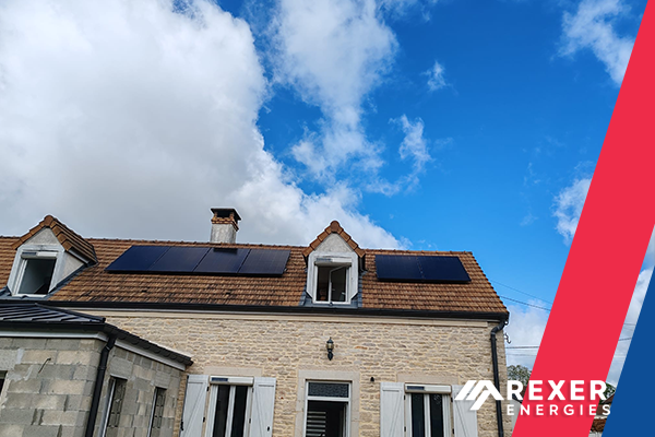 photo d'une petite installation photovoltaïque chez Vanessa à Corpeau