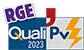 Le mention RGE QualiPV est une des qualifications que propose l’association Qualit’EnR. Ce label convient aux installateurs posant des systèmes solaires